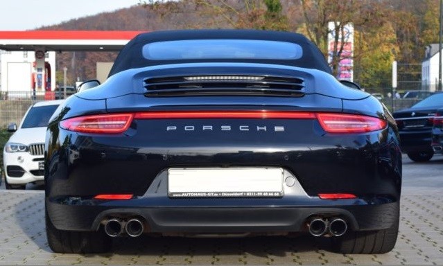 Porsche 911  400 CP   - 82541 €,   45147 km,  anul 2015,  culoare negru 