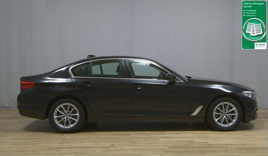 BMW 520  190 CP   - 36380 €,   116400 km,  anul 2018,  culoare negru 