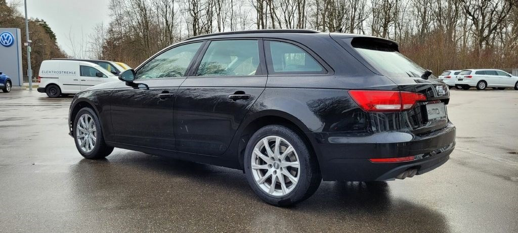 Audi A4  190 CP   - 28490 €,   78900 km,  anul 2018,  culoare negru 